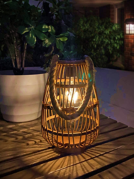 Outdoor Solar Garden Lantern That Can Be Portable